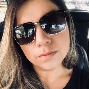 Meet your Posher, Veronica